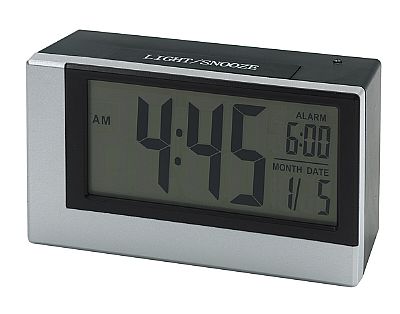 Alarm clock w. light sensor 